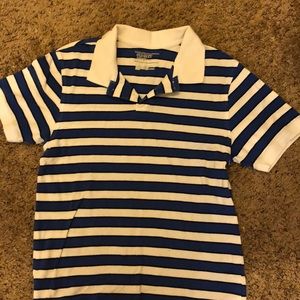 It is a collared shirt and very comfortable